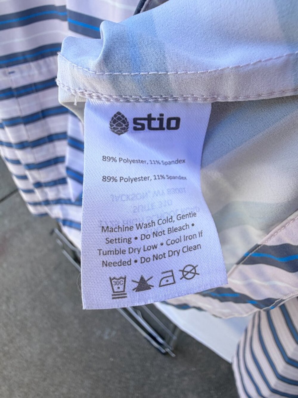 Stio Women's CFS Sun Hoodie XL White Striped UPF 50 Pullover Excellent Pre-Owned - Picture 7 of 10